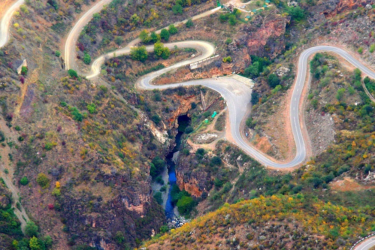 devil's bridge armenia tatev complex
